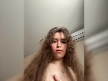 YourLadyyy bongacams stream image