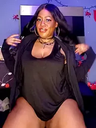 AmazonianMistress stripchat stream image