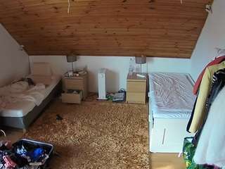 voyeurcam-julmodels-whitebed-3 camsoda stream image, 28.02.2026 17:20