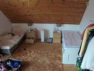 voyeurcam-julmodels-whitebed-3 camsoda stream image, 28.02.2026 17:20