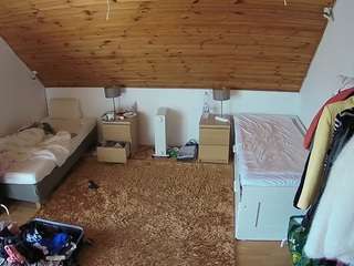 voyeurcam-julmodels-whitebed-3 camsoda stream image, 28.02.2026 17:20