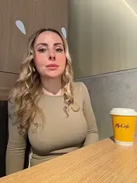 EmaSalis stripchat stream image, 05.03.2026 08:40