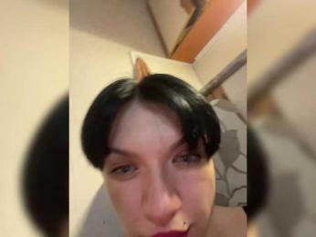 Laylay13 bongacams stream image