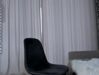 little_poetry chaturbate stream image