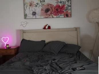 ari_lovexo chaturbate stream image