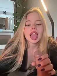 curchez_ stripchat stream image, 10.03.2026 20:00