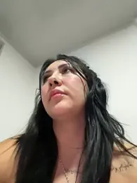 You-kitty2025 stripchat stream image