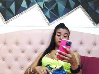 andrea-safeira camsoda stream image