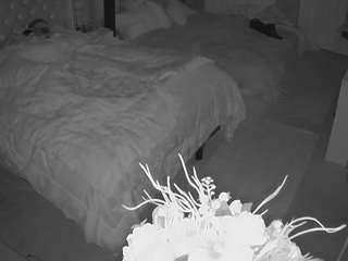 voyeurcam-house-charleys-room camsoda stream image