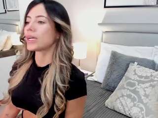 mili-moon camsoda stream image