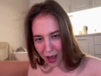 denobluora chaturbate stream image, 18.03.2026 22:00