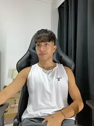 _CamiloBass stripchat stream image