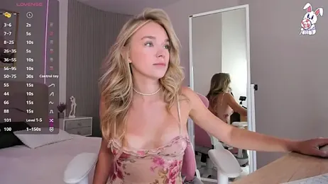 VirginChloe stripchat stream image