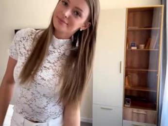 vyxora_moon chaturbate stream image