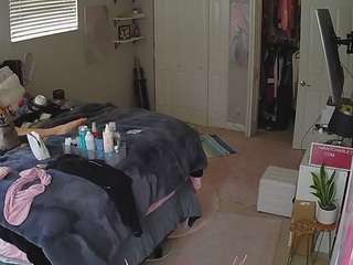 voyeurcam-house-charleys-room camsoda stream image