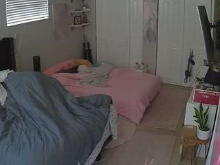 voyeurcam-house-charleys-room camsoda stream image