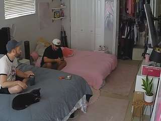 voyeurcam-house-charleys-room camsoda stream image