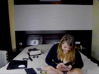 FLUFFY_BEAUTY bongacams stream image