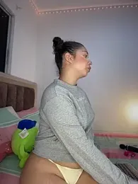 Shara_dreams stripchat stream image, 27.03.2026 01:10