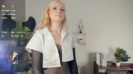 LaureMestler stripchat stream image