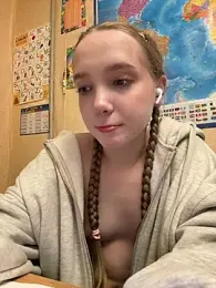 bambi_lu stripchat stream image, 02.04.2026 17:10