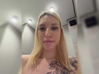 Cristi-Candy bongacams stream image, 03.04.2026 07:30