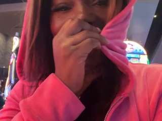 karliekayozz camsoda stream image