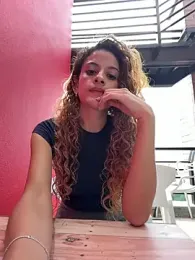 alana15 stripchat stream image