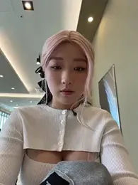 winter11 stripchat stream image