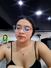 -VICKKY stripchat stream image