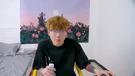 KK-cuteboy stripchat stream image, 15.04.2026 19:10