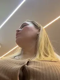 Danielavegax stripchat stream image, 18.04.2026 15:30