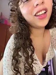 Shara_dreams stripchat stream image, 18.04.2026 23:40