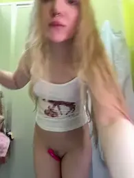bambi_lu stripchat stream image, 22.04.2026 22:20