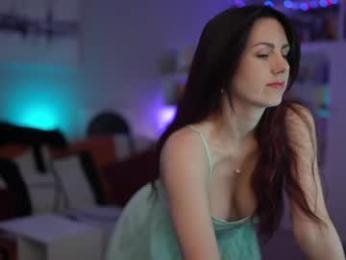 _blackbee_ chaturbate stream image, 26.04.2026 09:20