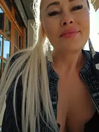 MILFBARBY stripchat stream image, 27.04.2026 07:00