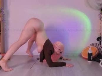 mollyflwers chaturbate stream image, 29.04.2026 16:30
