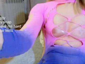 _paprika chaturbate stream image, 01.05.2026 22:00