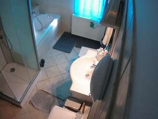 voyeurcam-julmodels-bath-2nd-2 camsoda stream image, 05.05.2026 14:10