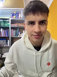 AdrianRinaldi stripchat stream image, 14.05.2026 13:50