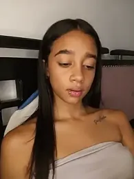 Zoe_Sweett18 stripchat stream image, 23.05.2026 18:20