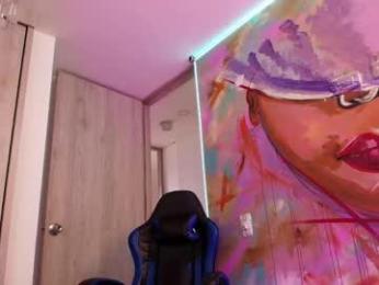 adelineefoxxx chaturbate stream image, 25.05.2026 12:20