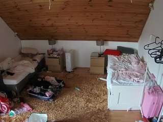 voyeurcam-julmodels-whitebed-3 camsoda stream image, 26.05.2026 18:40