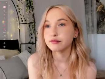lisaluve chaturbate stream image, 31.05.2026 21:10