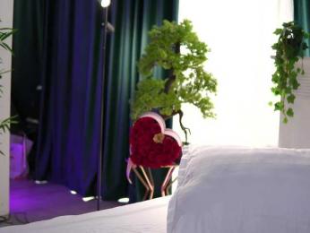 ArtTeasee bongacams stream image, 04.06.2026 06:40