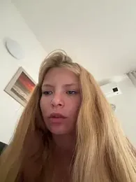 AnastasiaAniess stripchat stream image, 06.06.2026 04:40