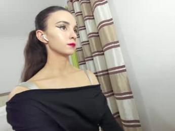 ehotlovea chaturbate stream image, 13.06.2026 05:00