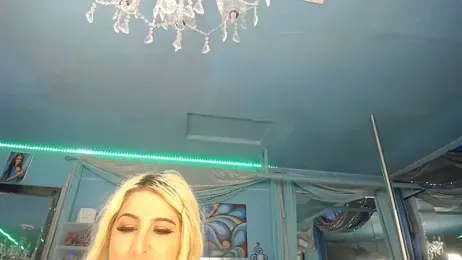 ADRIANNA_FOX stripchat stream image, 14.06.2026 08:10