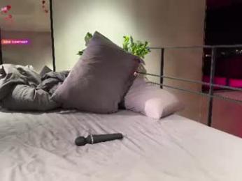 golden_alinee chaturbate stream image, 18.06.2026 14:10