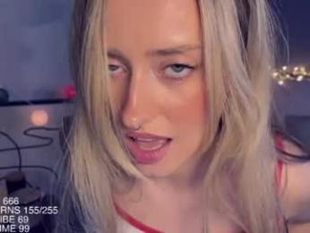 yvie_ chaturbate stream image, 19.06.2026 07:10